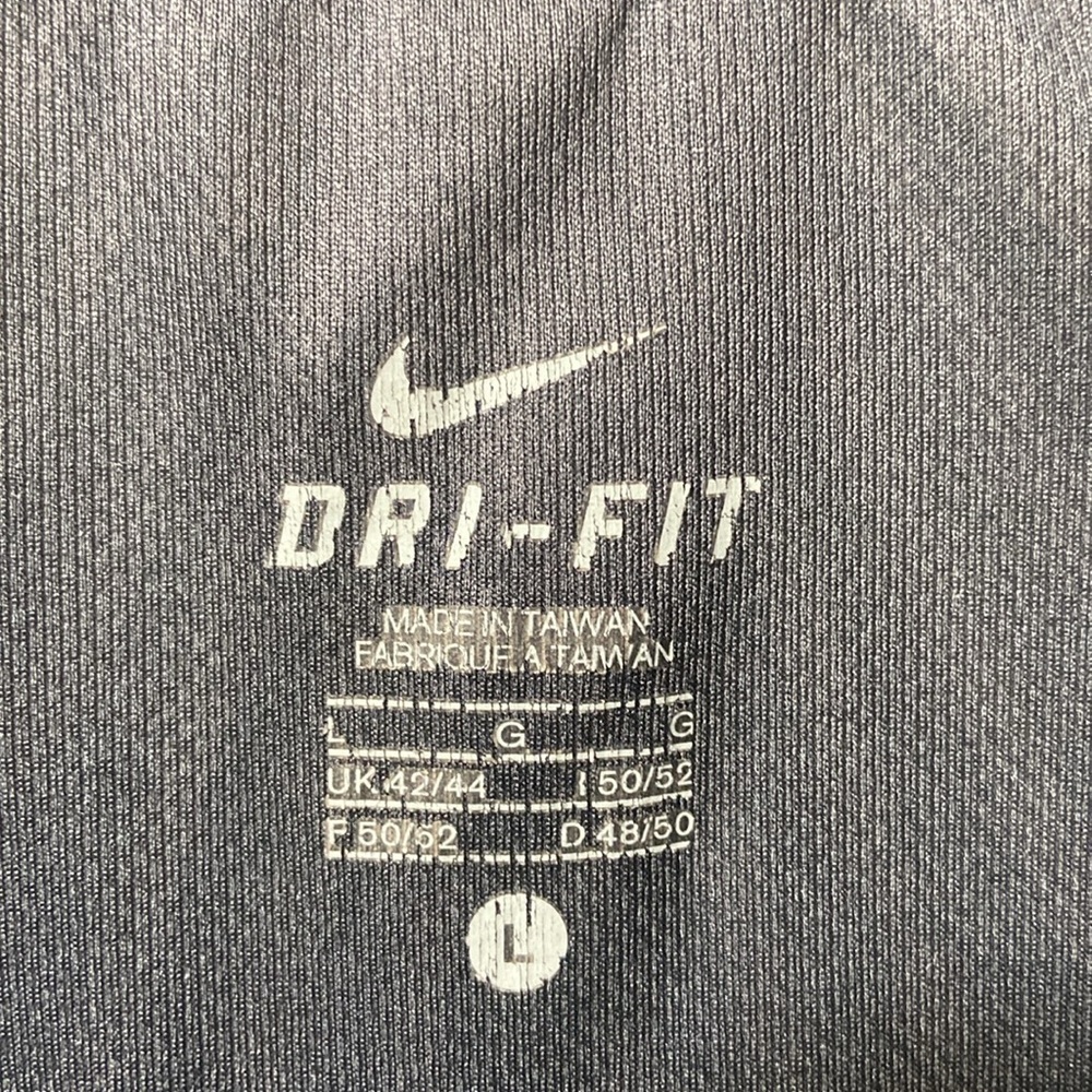 NIKE,MEN,DARK GREY,DRI-FIT,SHORT SLEEVE,ATHLETIC T-SHIRT.SIZE-LARGE - Picture 12 of 13